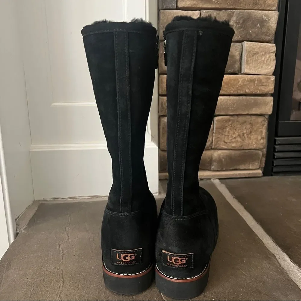 UGG Etta Womens Boots Black 8 Leather Sheepskin Winter Waterproof Suede